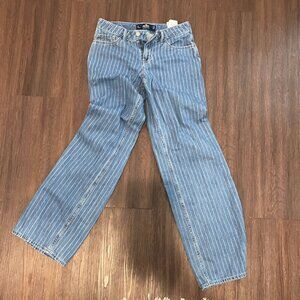 Low Rise Wide Leg Strip Jean